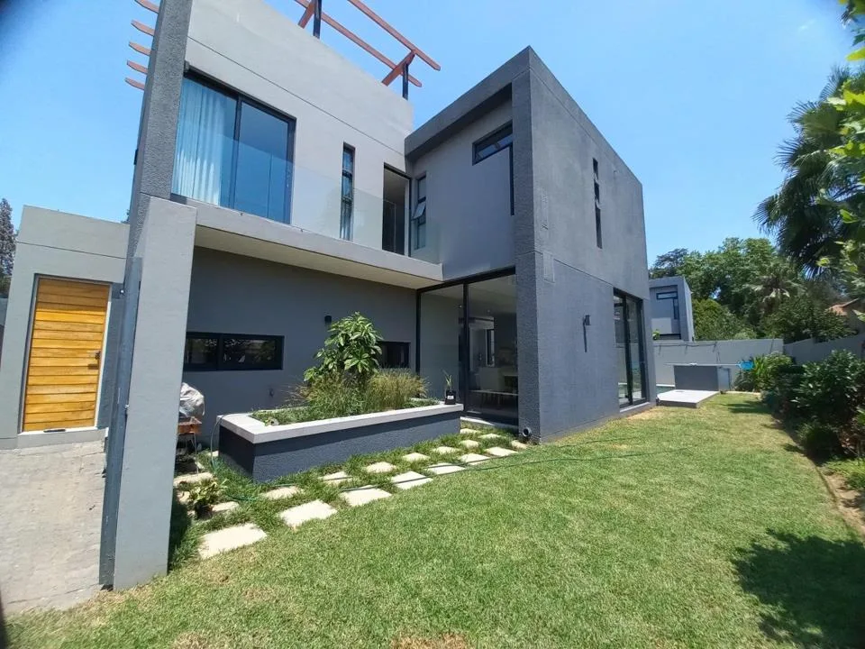 House for sale in Morningside Manor