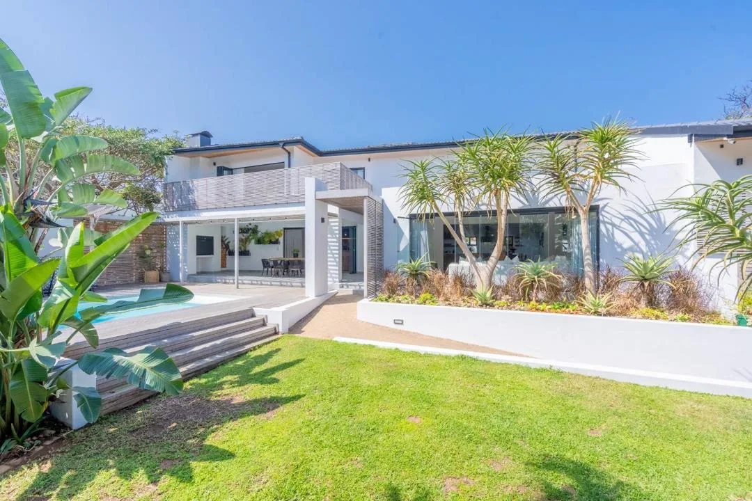 5 Bedroom House for sale in Umhlanga Central