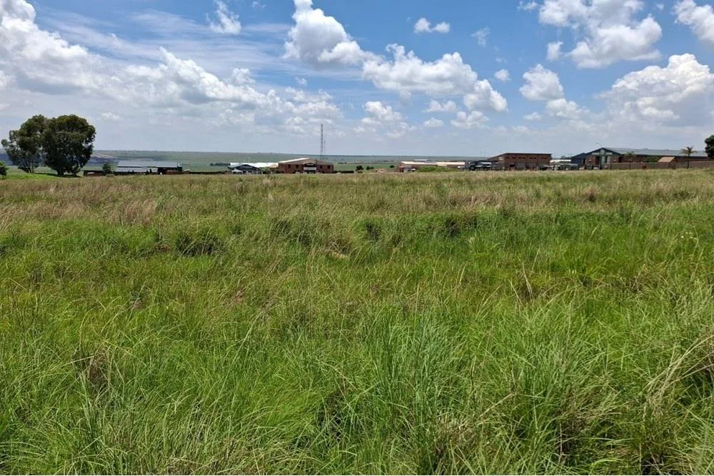 1.4 ha Land available in Middelburg Central