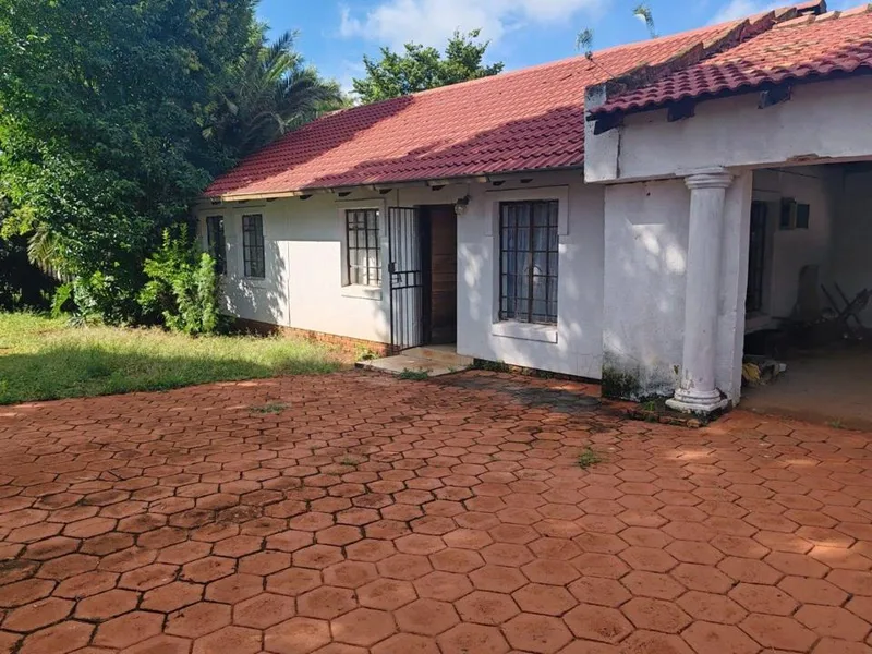 3 Bedroom House for sale in Elandspoort