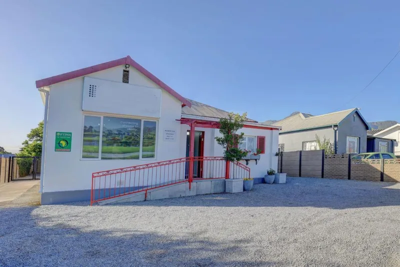 3 Bedroom House for sale in Bodorp