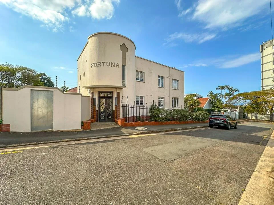 3 Bedroom Apartment / flat for sale in Morningside