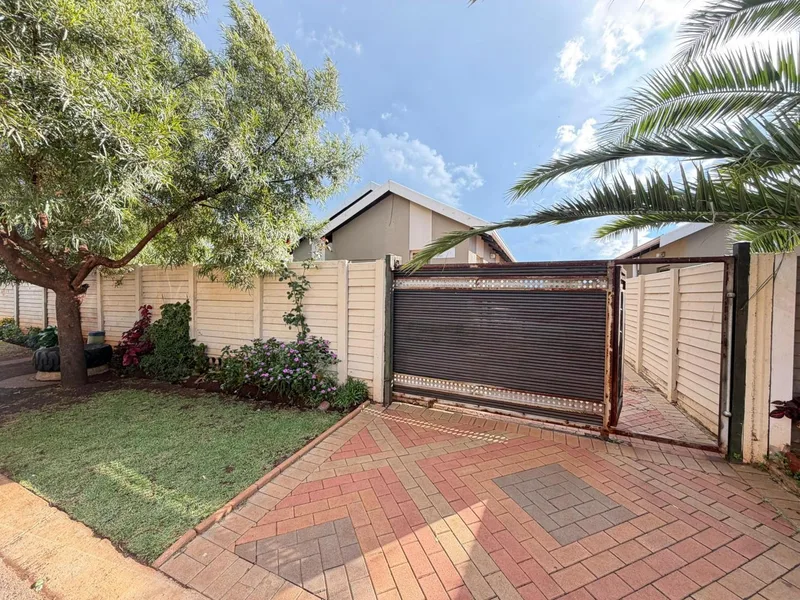 3 Bedroom House in Sky City