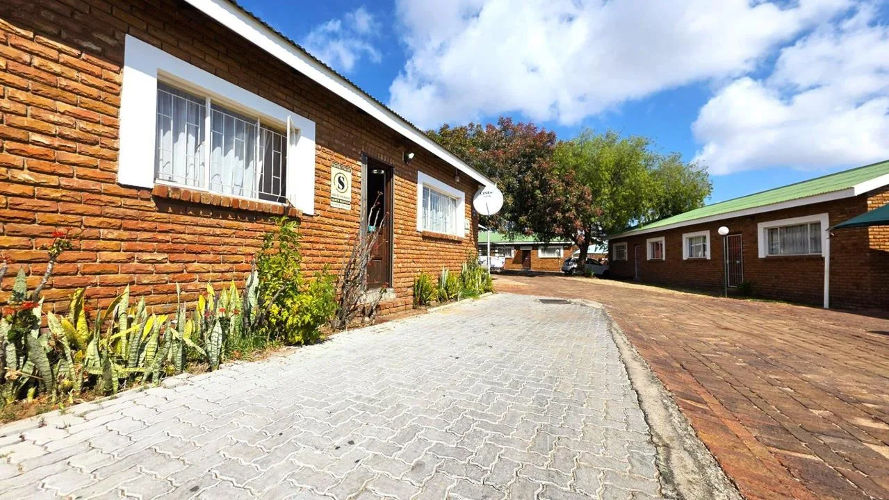 2 Bedroom Townhouse for sale in Bendor