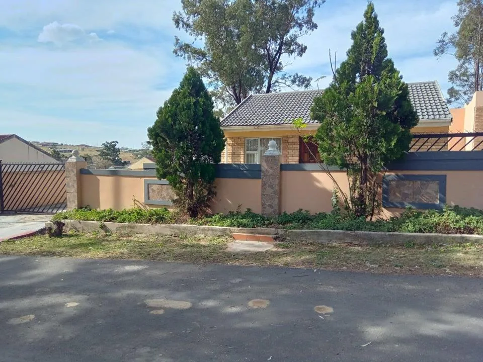 2 Bedroom House for sale in King Williams Town Central