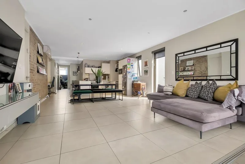 3 Bedroom Apartment / flat for sale in Illovo