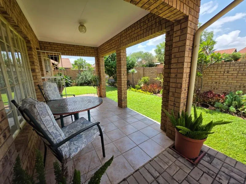 2 Bedroom House for sale in Modimolle