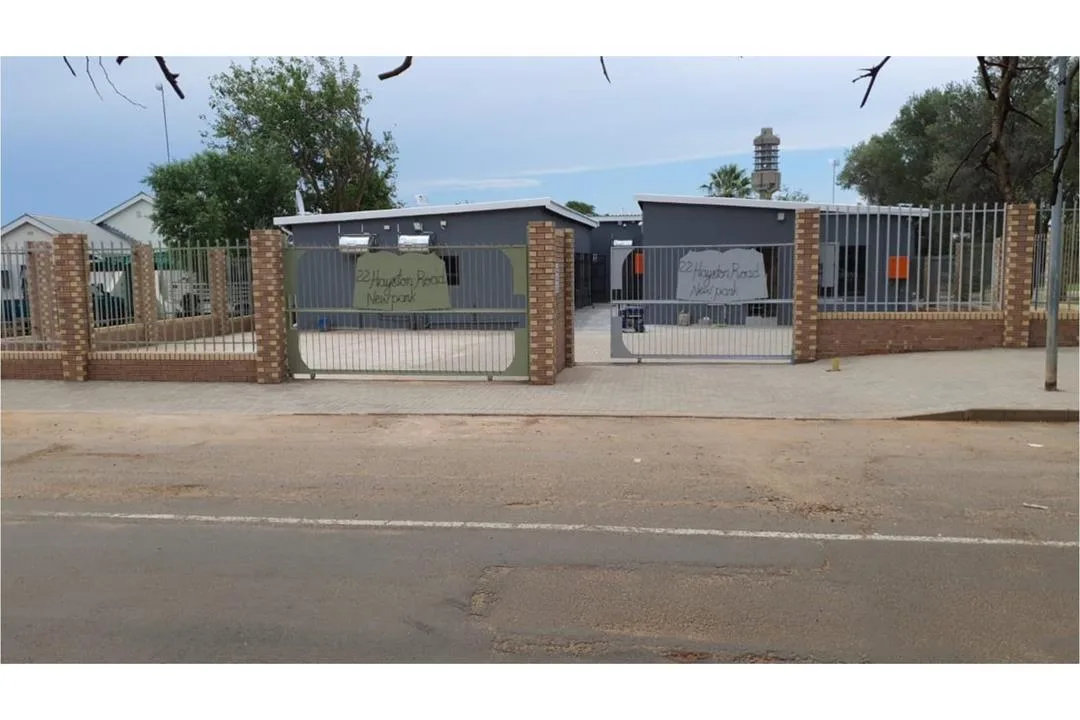 10 Bedroom House for sale in Albertynshof