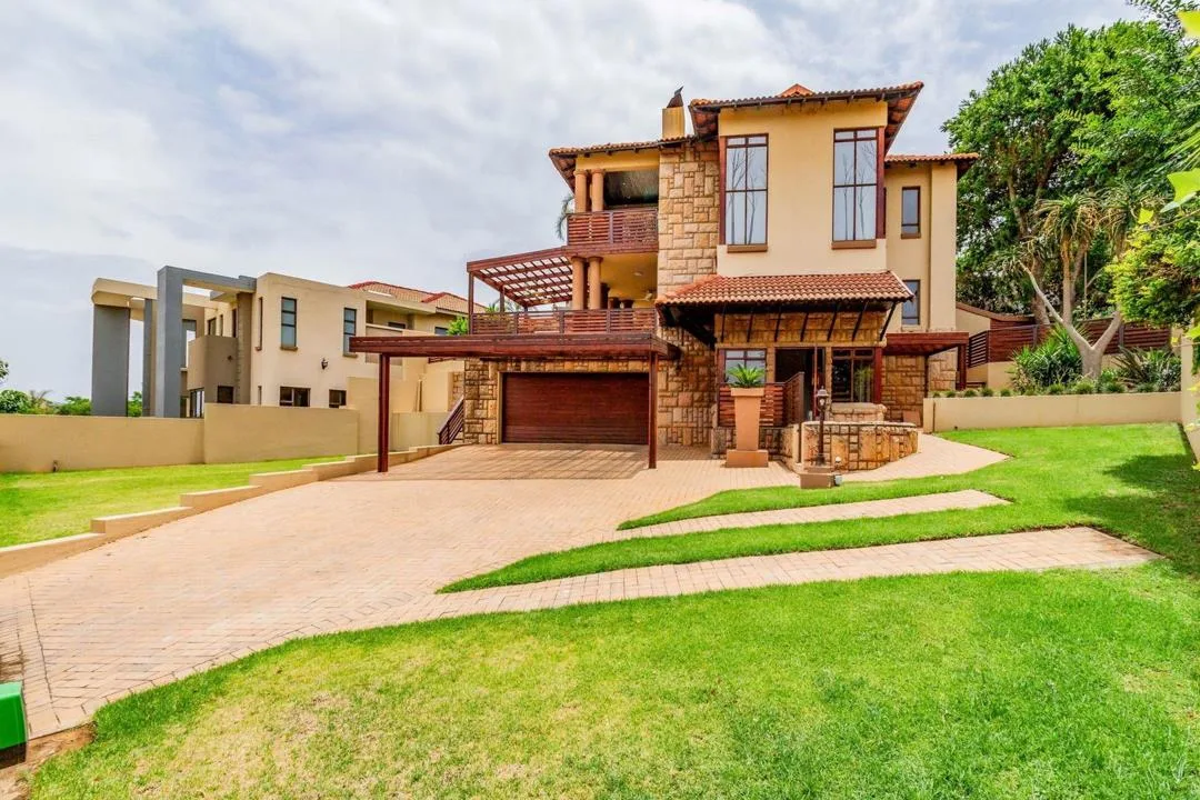 4 Bedroom House for sale in Birdwood Estate