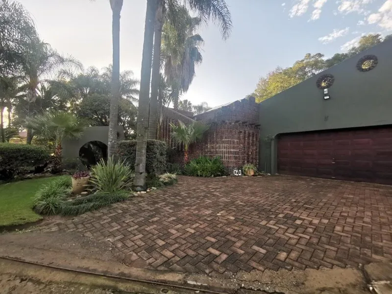 4 Bedroom House for sale in Aviary Hill