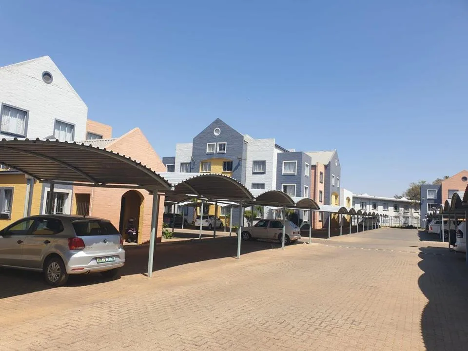 0.5 Bedroom Apartment / flat for sale in Die Bult