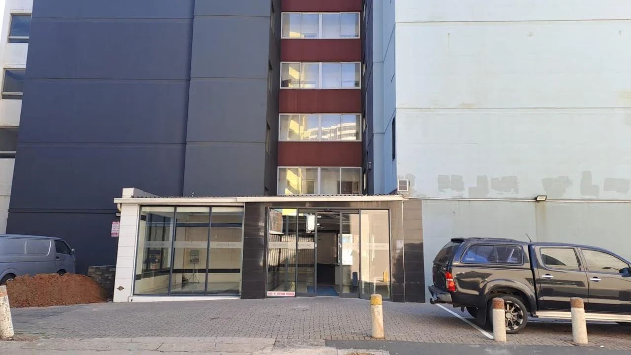3 Bedroom Apartment / flat for sale in South Beach