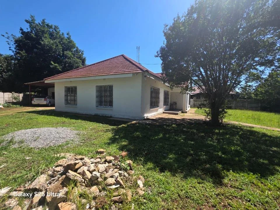 3 Bedroom House for sale in Three Rivers