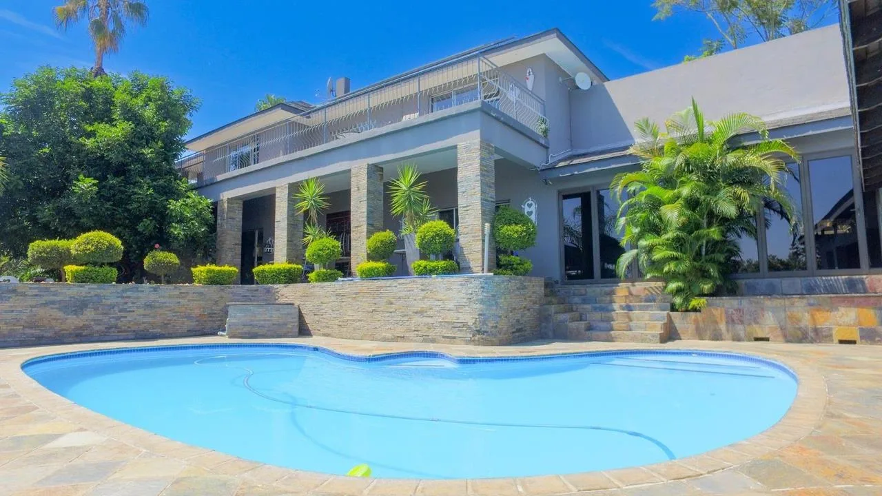 5 Bedroom House for sale in Safari Gardens