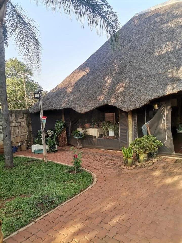 2 Bedroom House for sale in Mamogaleskraal AH