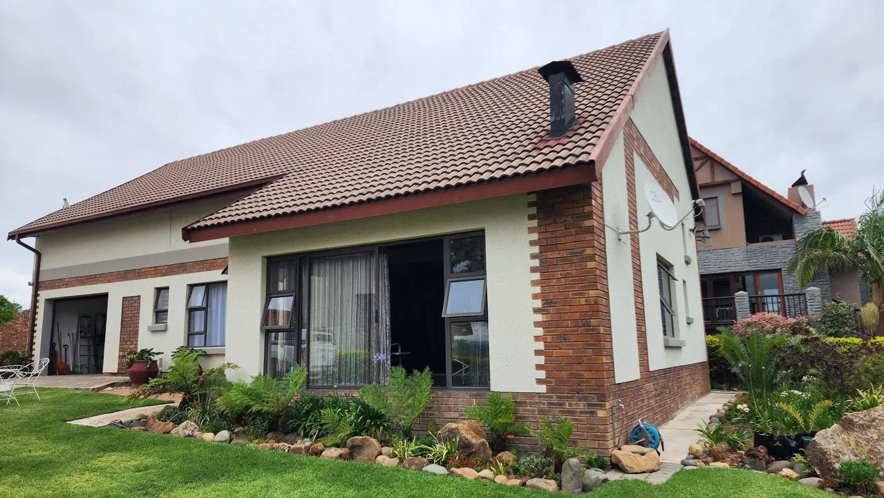 3 Bedroom House for sale in Badplaas