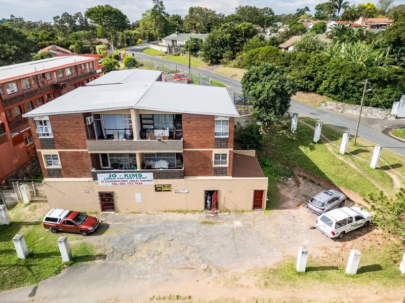 19 Bedroom House in Pinelands