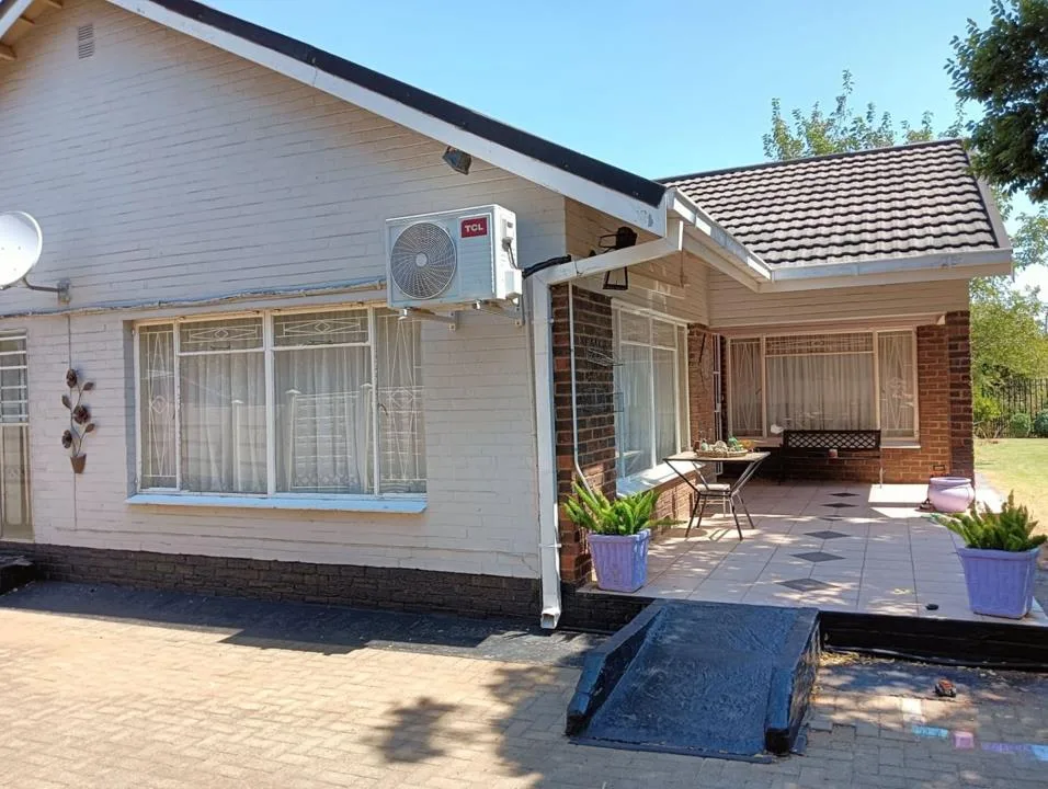 4 Bedroom House for sale in Brandfort