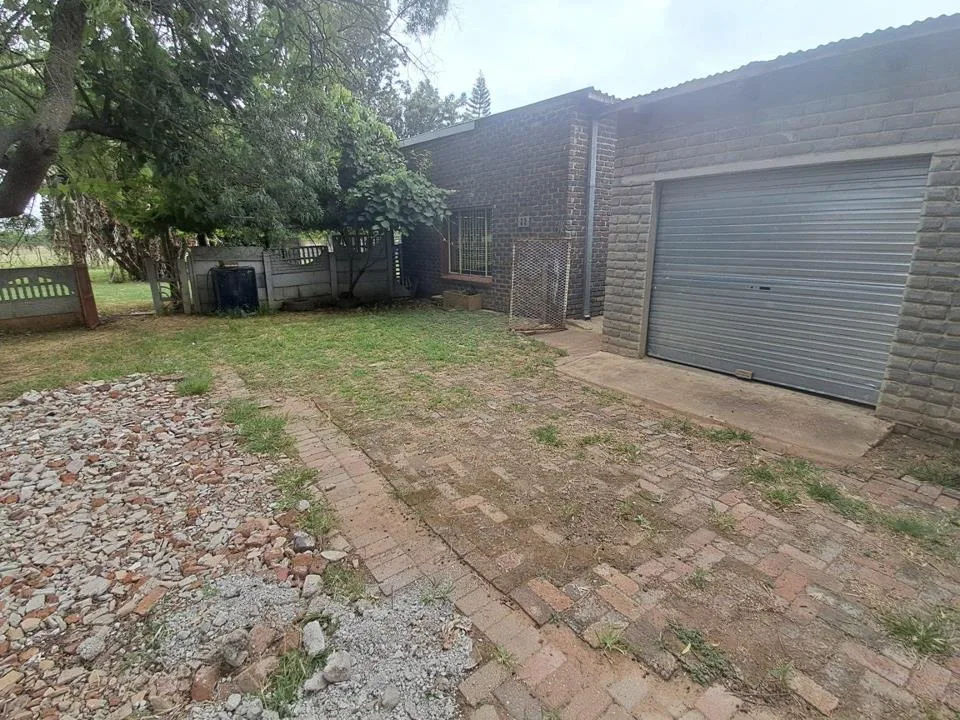 4 Bedroom House to rent in Myngenoegen AH
