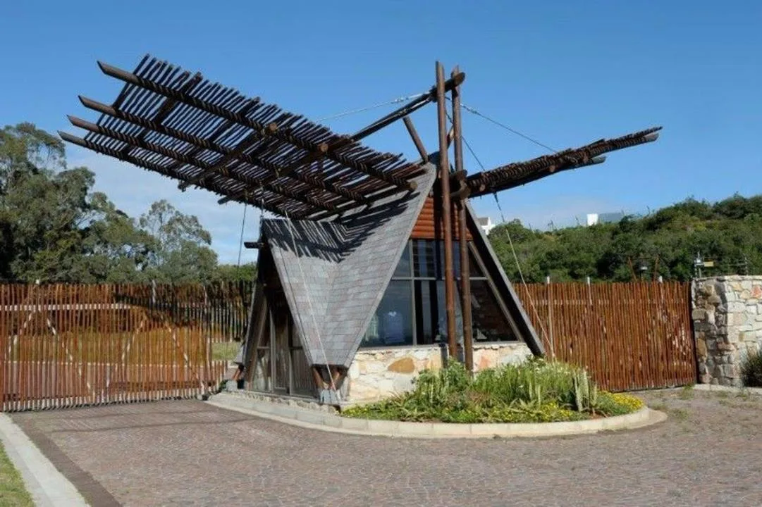 3 Bedroom Apartment / flat to rent in Summerstrand