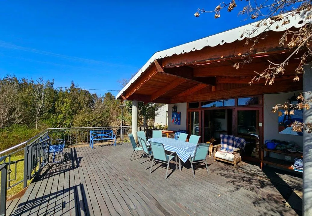 5 Bedroom House for sale in Wakkerstroom