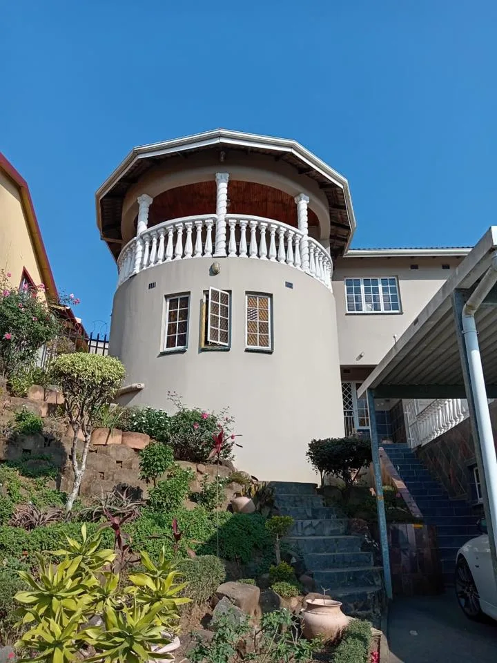 4 Bedroom House for sale in South Ridge