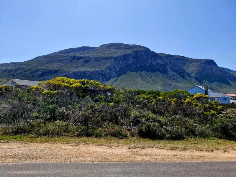 771 m² Land available in Bettys Bay