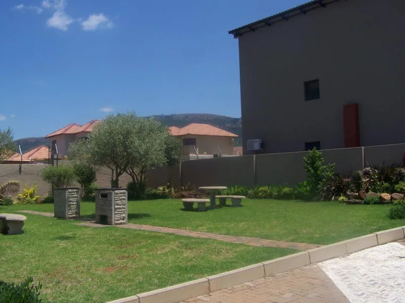 2 Bedroom Apartment / flat for sale in Gateway Manor