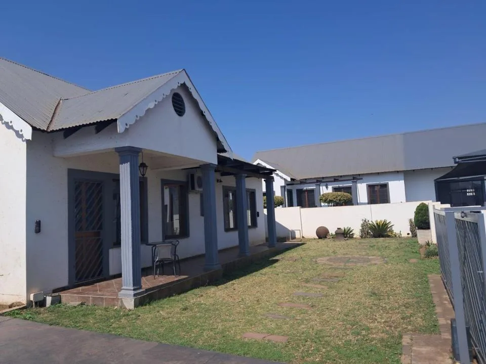 2 Bedroom House to rent in River View