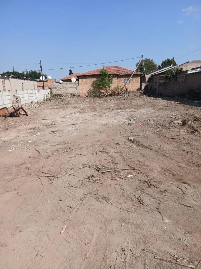 372 m² Land available in Seshego