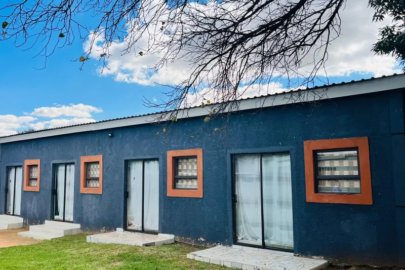 14 Bedroom House in Emalahleni (Witbank) Central