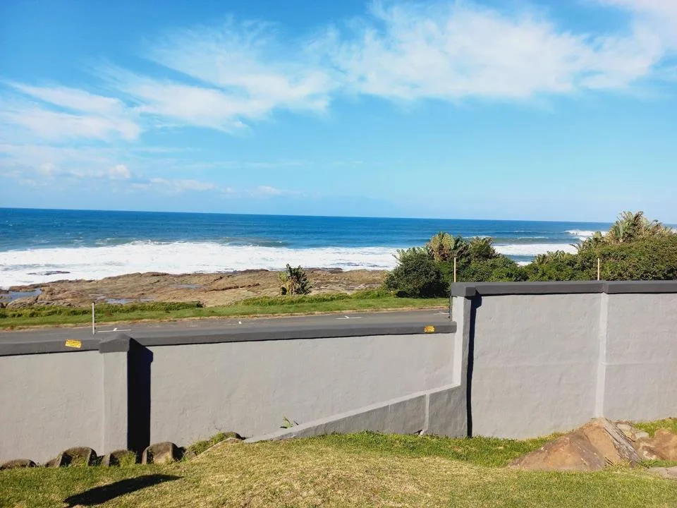 3 Bedroom Apartment / flat to rent in Uvongo Beach