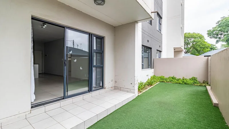 2 Bedroom Apartment in North Riding AH