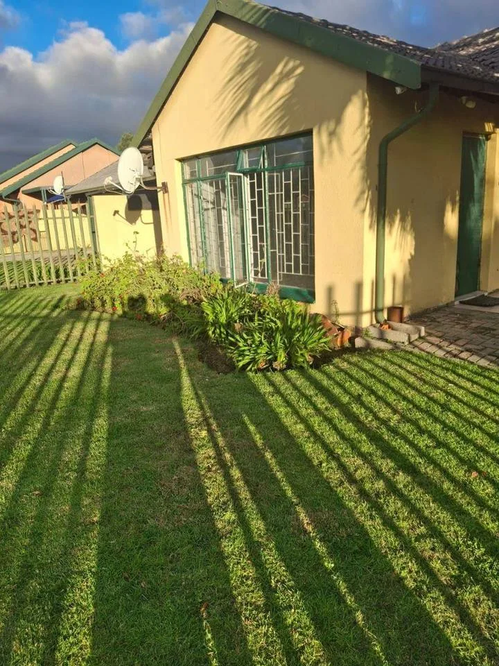2 Bedroom Apartment / flat to rent in Sunset Park