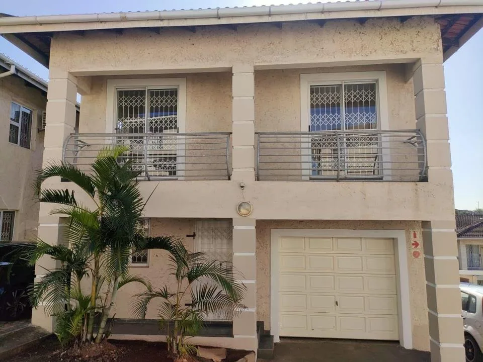 3 Bedroom Apartment / flat for sale in Brindhaven