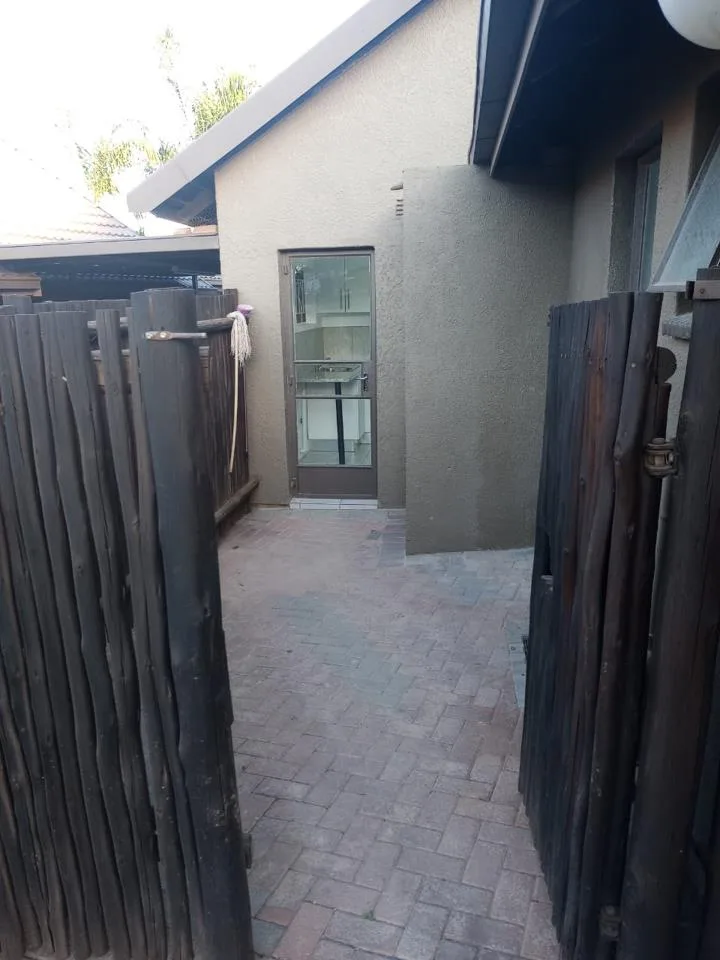 1 Bedroom Apartment / flat to rent in Breaunanda