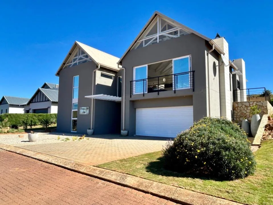 4 Bedroom House for sale in Highland Gate Golf and Trout Estate