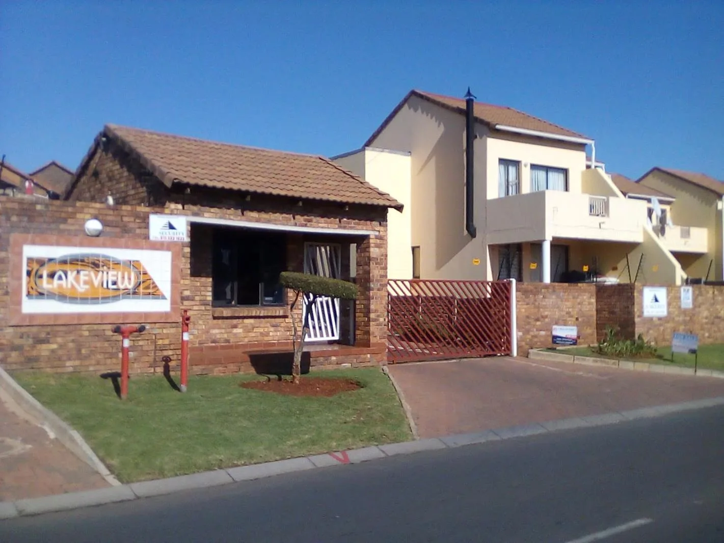 Property for sale in Mondeor