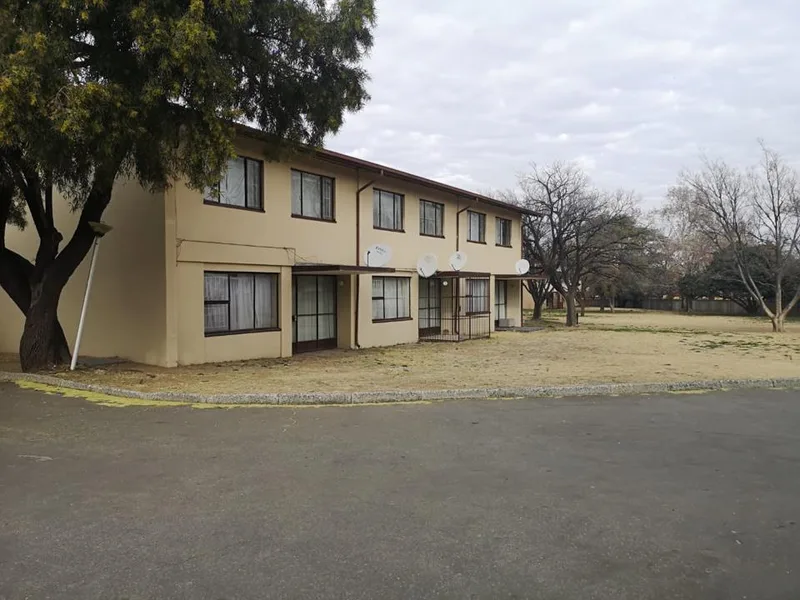 2 Bedroom Townhouse for sale in Sasolburg Ext 2