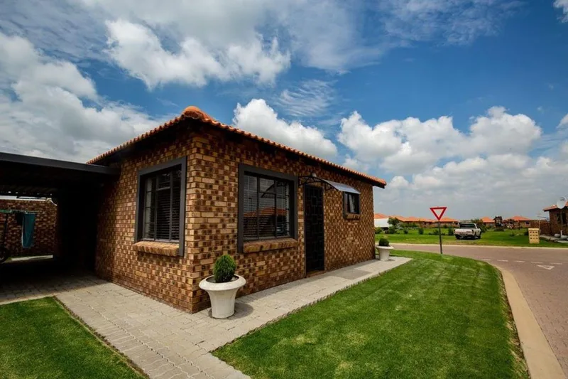 3 Bedroom House for sale in Evander