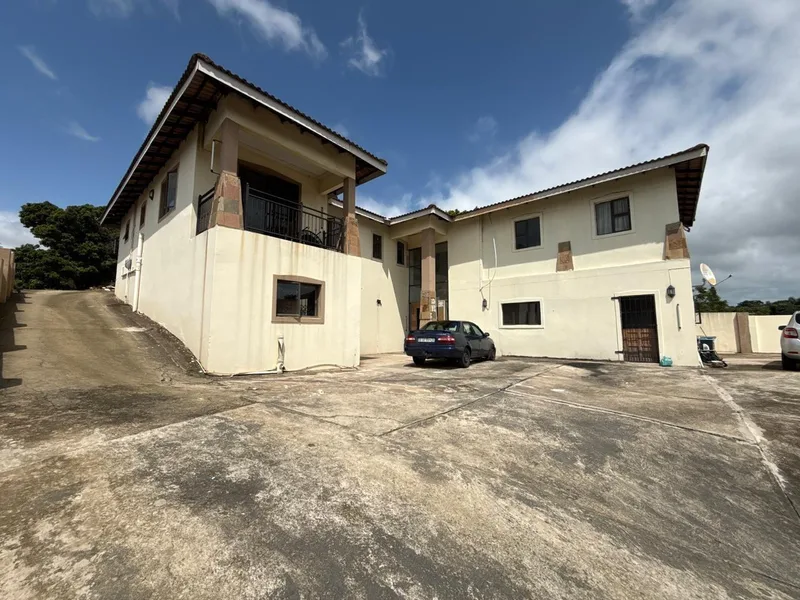 7 Bedroom House in Everest Heights