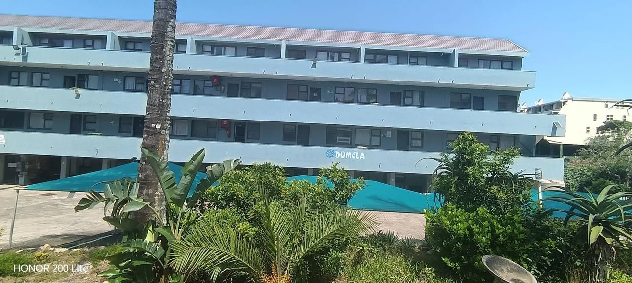 2 Bedroom Apartment / flat for sale in Manaba Beach
