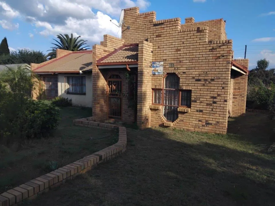 3 Bedroom House for sale in Kwaguqa