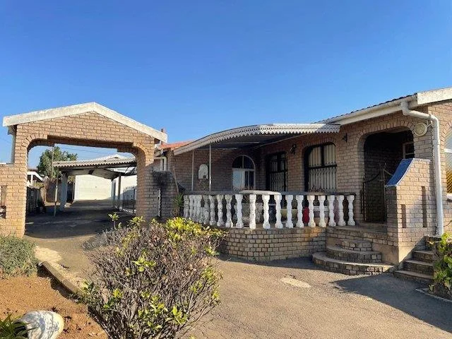 3 Bedroom House for sale in Belfort Estate