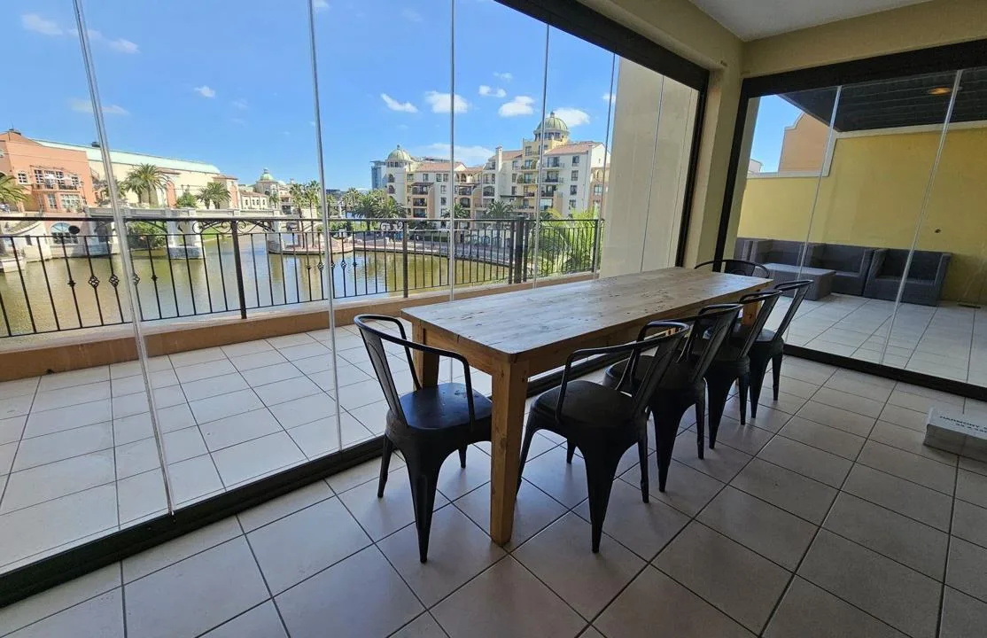 3 Bedroom Apartment / flat for sale in Century City