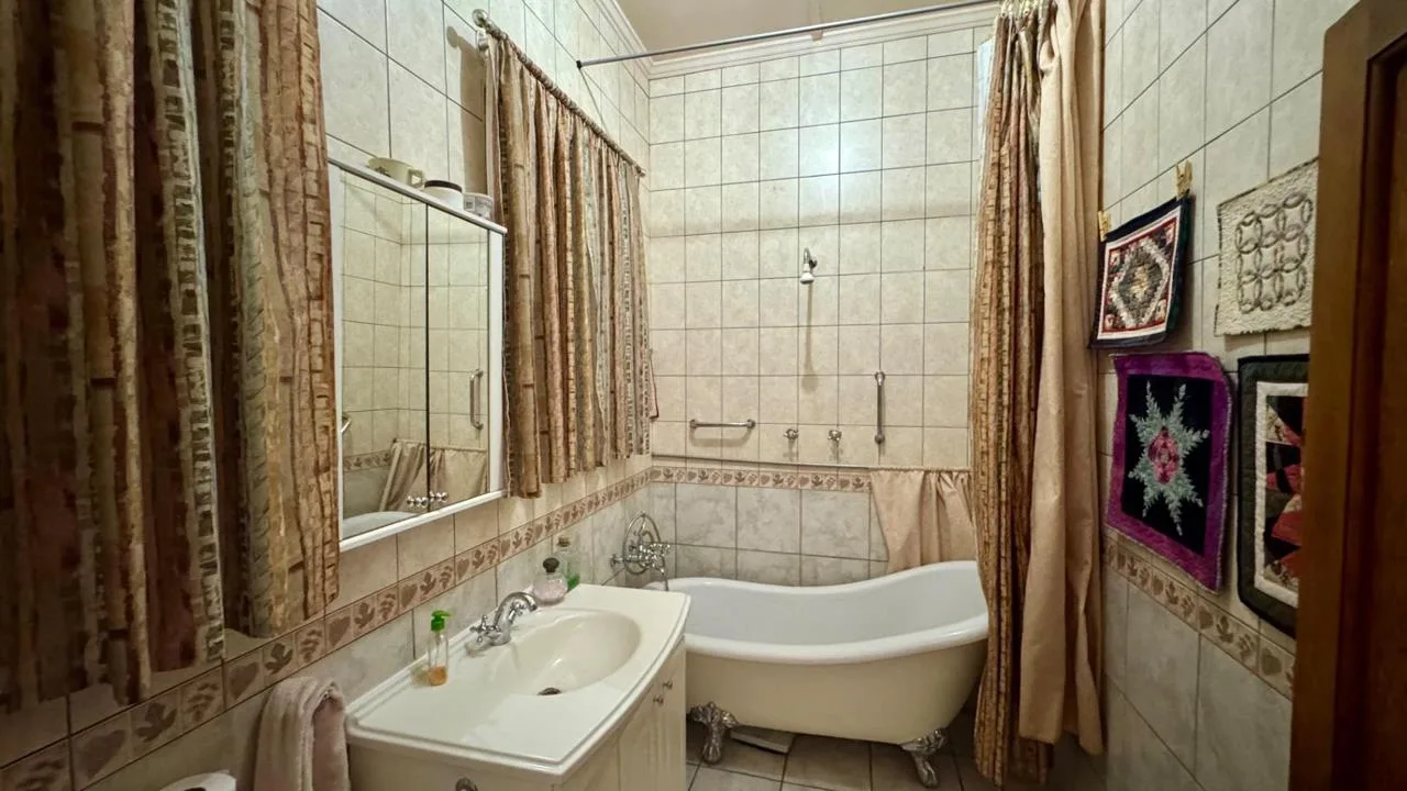 3 Bedroom House for sale in Herlear