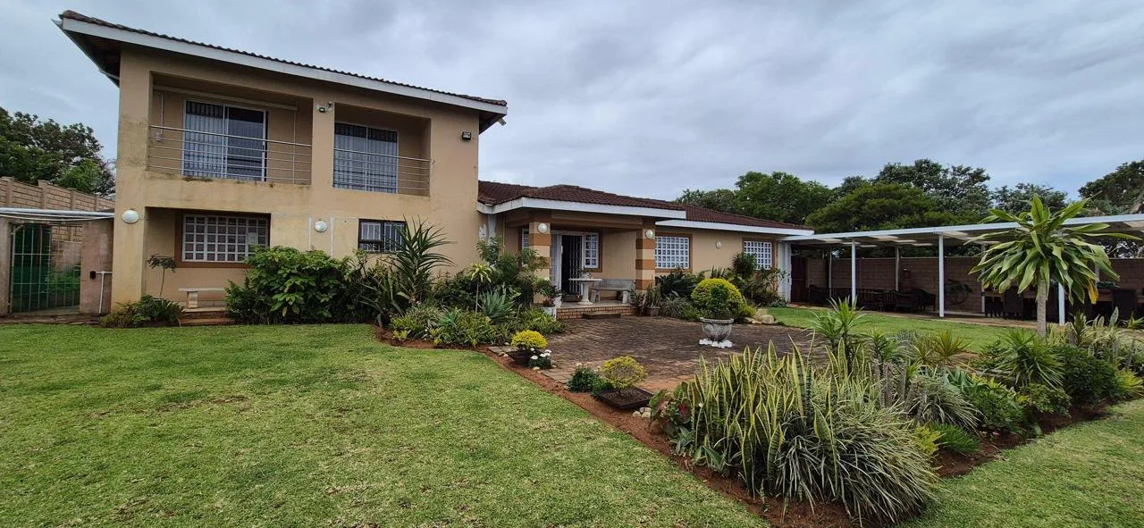 5 Bedroom House for sale in Palm Beach