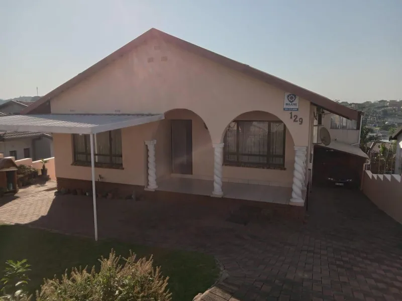 3 Bedroom House in Woodhurst