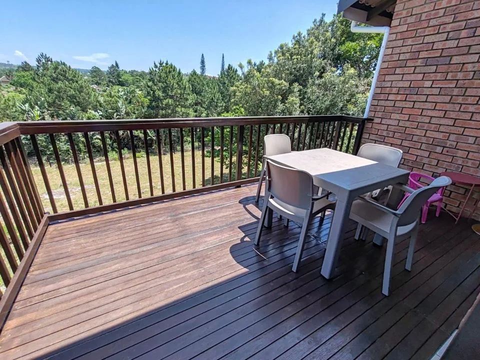 2 Bedroom Apartment / flat for sale in Manaba Beach