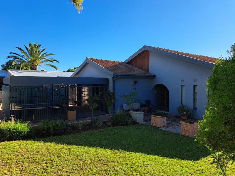 3 Bedroom House for sale in Flora Park